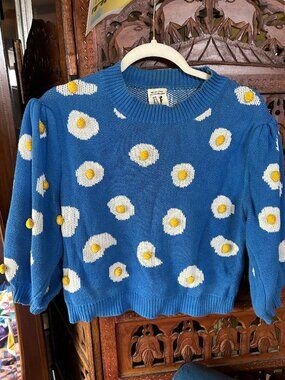 Fashion Brand Company Egg Sweater RARE